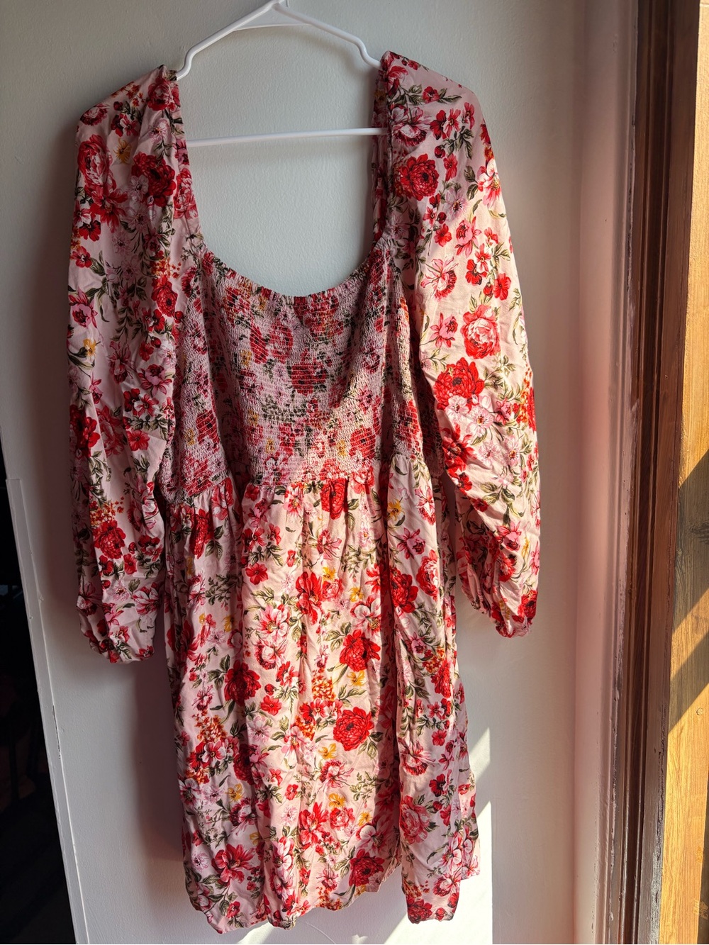 Old Navy Pink Floral Smocked Puff-Sleeve Dress